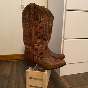 Laredo Cowgirl Boots